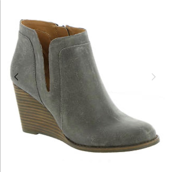Lucky Brand Shoes - Lucky Brand 🍀 Yabba Storm Grey Ankle Booties